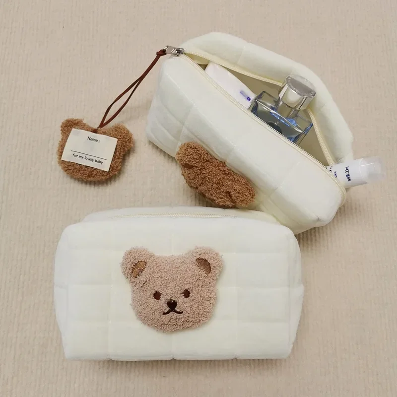 Trousse de toilette enfant avec un ourson